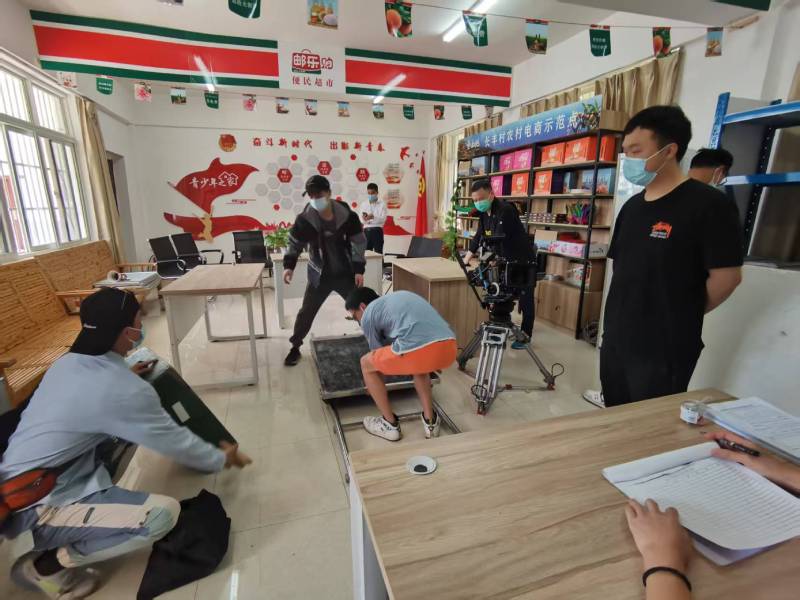 追星女孩心理学分析报告：新乡广告片拍摄公司揭秘饭圈应援式传播逻辑